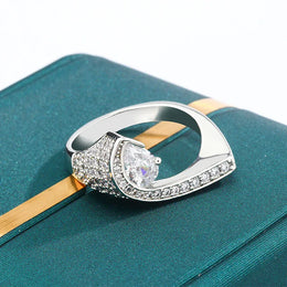KissICON European Style Elegant Diamond-set Irregular Ring Line Sense Highlights Full of Diamond Jewelry Party 925 Silver Diamond Ring