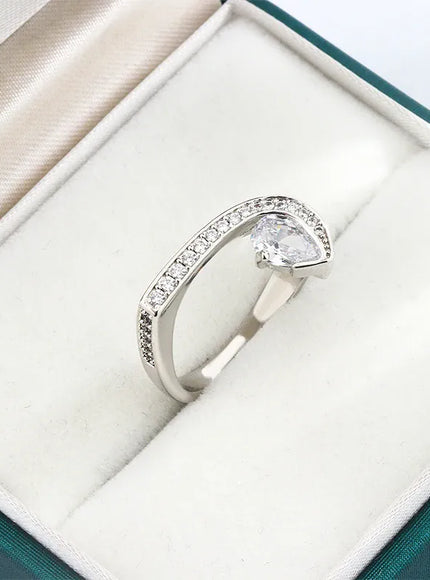 KissICON European Style Elegant Diamond-set Irregular Ring Line Sense Highlights Full of Diamond Jewelry Party 925 Silver Diamond Ring