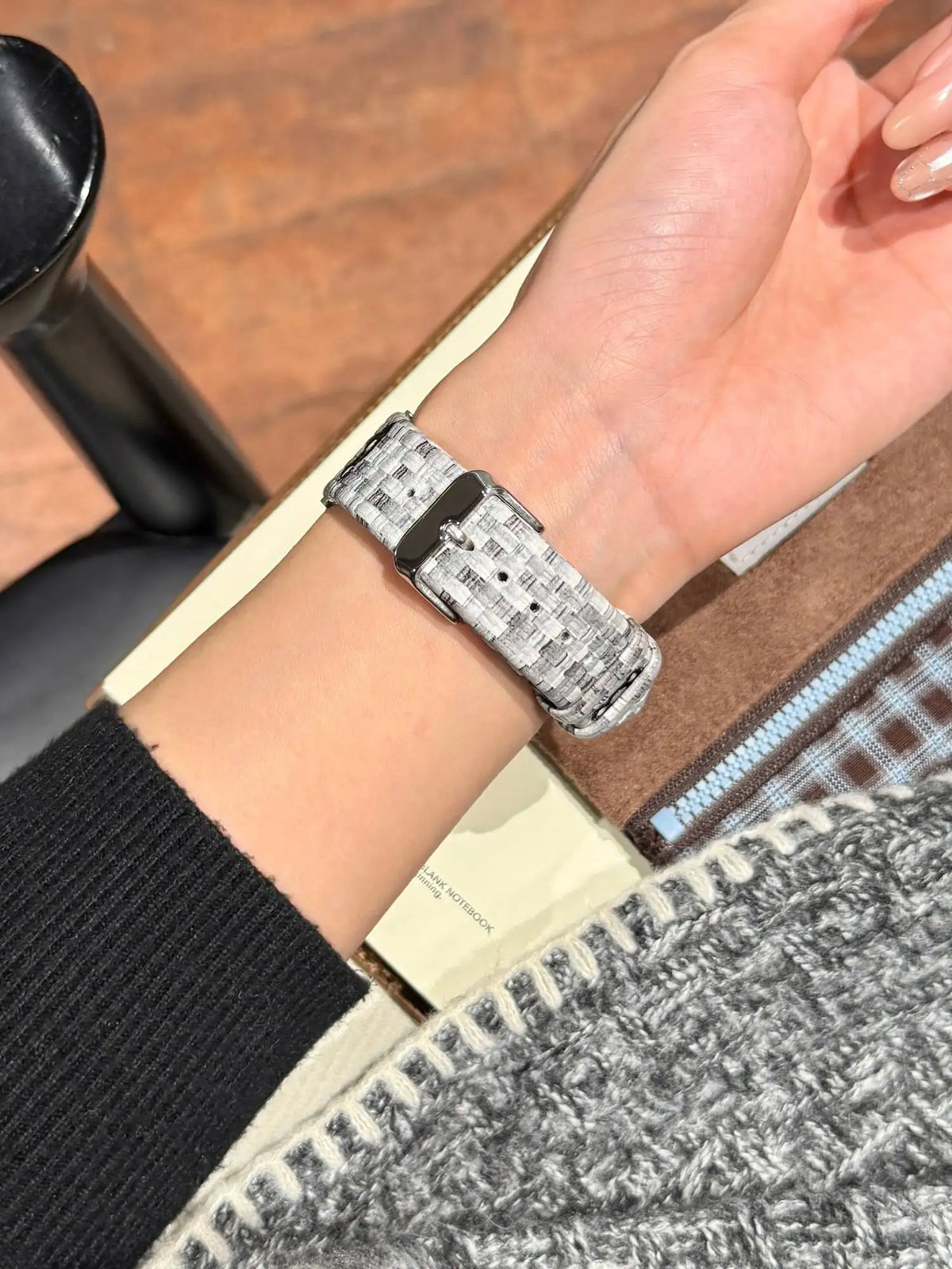 KissICON Excellent cute cartoon cat leather loop band For Apple Watch women 44mm 40 45 41 49 42 38 Series 11 10 9 8 SE 7 6 5 4 3 Strap
