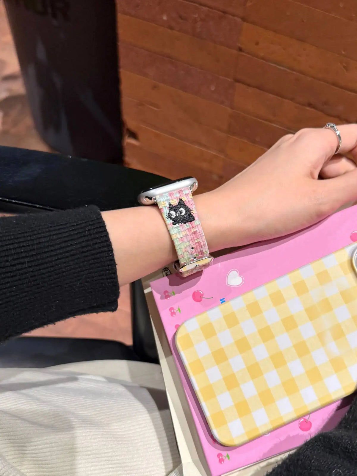 KissICON Excellent cute cartoon cat leather loop band For Apple Watch women 44mm 40 45 41 49 42 38 Series 11 10 9 8 SE 7 6 5 4 3 Strap