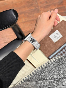 KissICON Excellent cute cartoon cat leather loop band For Apple Watch women 44mm 40 45 41 49 42 38 Series 11 10 9 8 SE 7 6 5 4 3 Strap
