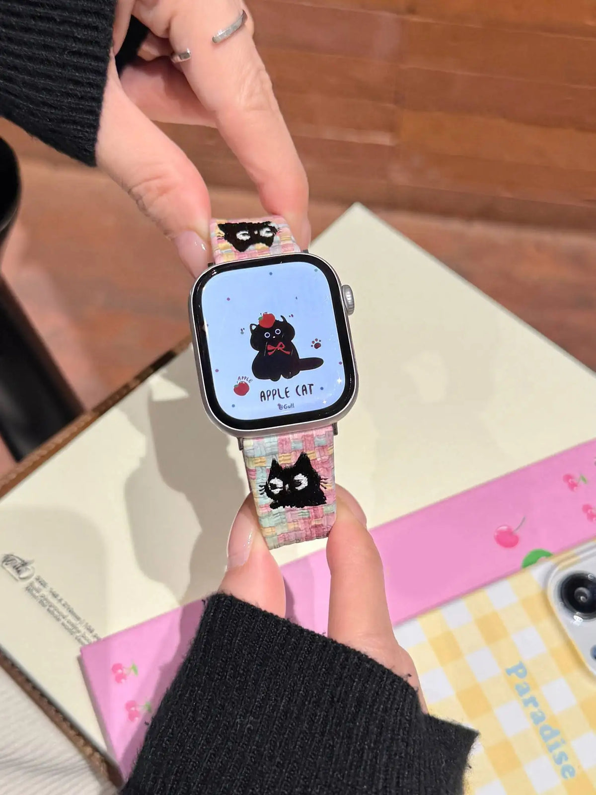KissICON Excellent cute cartoon cat leather loop band For Apple Watch women 44mm 40 45 41 49 42 38 Series 11 10 9 8 SE 7 6 5 4 3 Strap