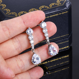 KissICON Exquisite Fashion Lady AAA Zircon Hanging Drop Shape Earrings White Leaf Wedding Jewelry Factory Wholesale 925 Silver Plated