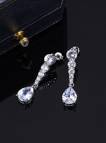 KissICON Exquisite Fashion Lady AAA Zircon Hanging Drop Shape Earrings White Leaf Wedding Jewelry Factory Wholesale 925 Silver Plated