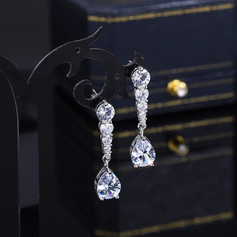 KissICON Exquisite Fashion Lady AAA Zircon Hanging Drop Shape Earrings White Leaf Wedding Jewelry Factory Wholesale 925 Silver Plated