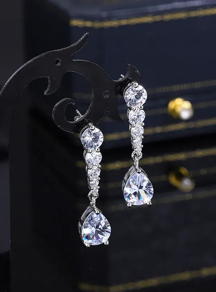 KissICON Exquisite Fashion Lady AAA Zircon Hanging Drop Shape Earrings White Leaf Wedding Jewelry Factory Wholesale 925 Silver Plated