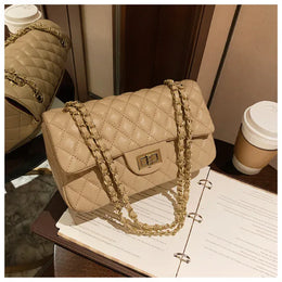 KissICON Fall Trend Women's Texture Rhombic Chain Slung