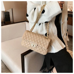KissICON Fall Trend Women's Texture Rhombic Chain Slung