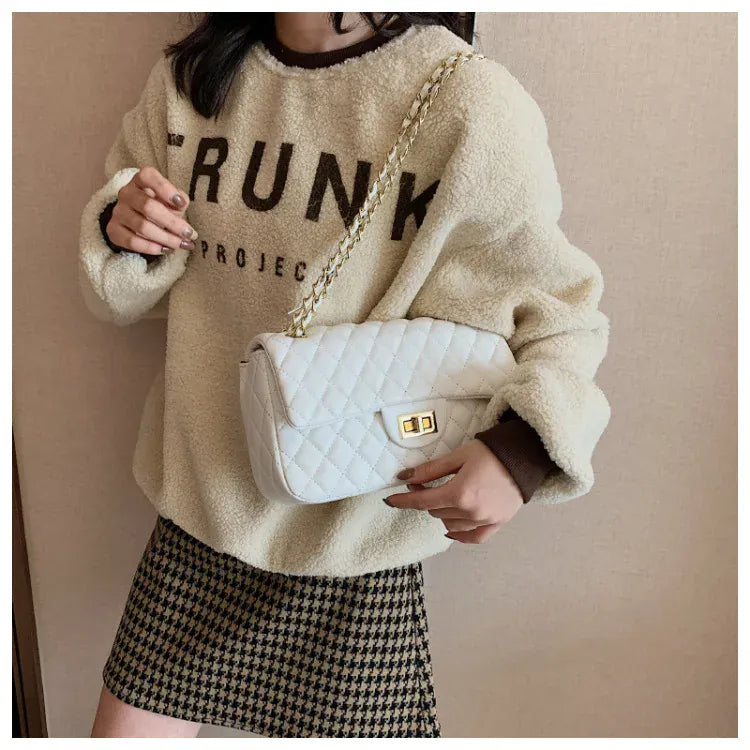 KissICON Fall Trend Women's Texture Rhombic Chain Slung