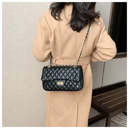 KissICON Fall Trend Women's Texture Rhombic Chain Slung