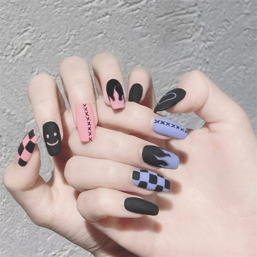 KissICON False-Nails-8621 24Pcs Full Cover Wearing Reusable False Nails Glitter