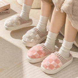 KissICON Fashion Couple Winter Flip Flops Warm Plaid Plush