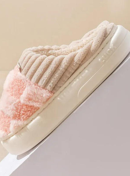 KissICON Fashion Couple Winter Flip Flops Warm Plaid Plush