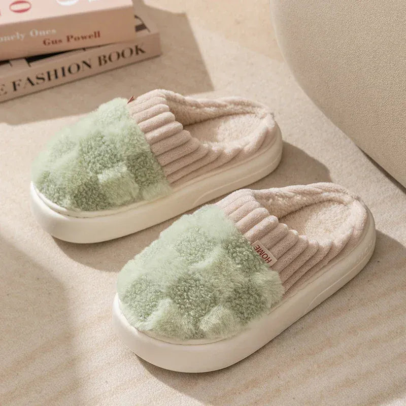 KissICON Fashion Couple Winter Flip Flops Warm Plaid Plush