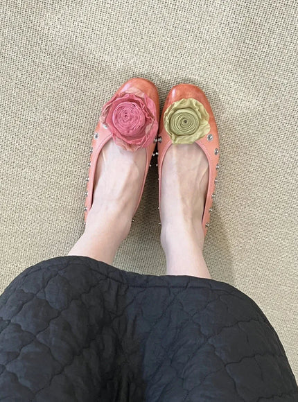 KissICON Fashion Flat Shoes for Women Spring Autumn Rivets