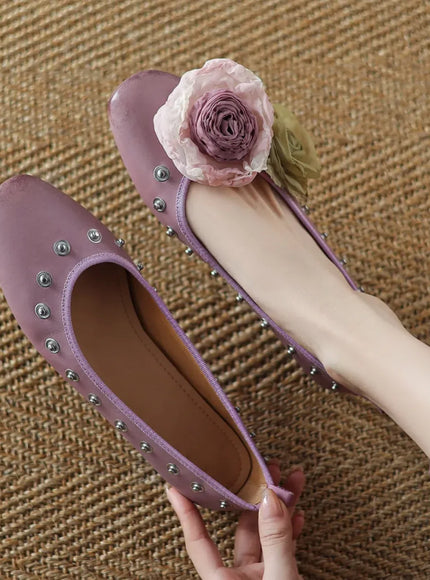 KissICON Fashion Flat Shoes for Women Spring Autumn Rivets