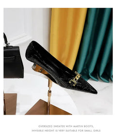 KissICON Fashion Metal Chain Decoration Women Pumps Shallow Mouth