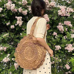 KissICON Fashionable Flower Shoulder Round Large-capacity Hollow Straw