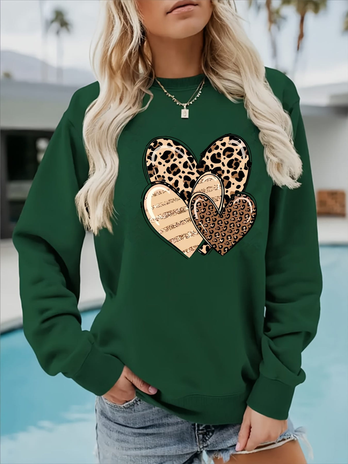 jkthpu-45 Fashionable Round-Neck Sweatshirt with Leopard Print And Heart