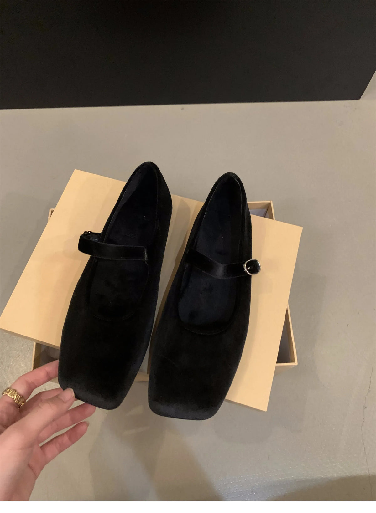 KissICON Flat Shoes for Women Autumn Mary Jane Hairy