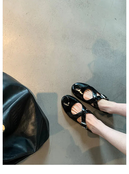 KissICON Flat Shoes for Women's Spring and Autumn Cross