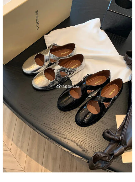 KissICON Flat Shoes for Women's Spring and Autumn Cross