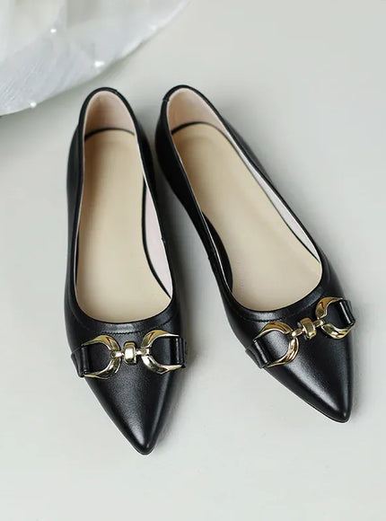 KissICON Flat Shoes Women's Spring New Pointed Metal Buckle
