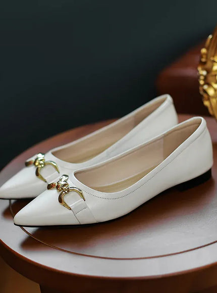 KissICON Flat Shoes Women's Spring New Pointed Metal Buckle