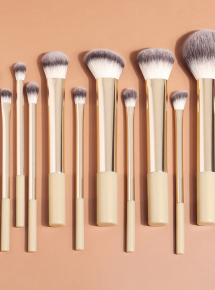 KissICON Gold Ronshadow 13 Piece Makeup Brush Set For Face