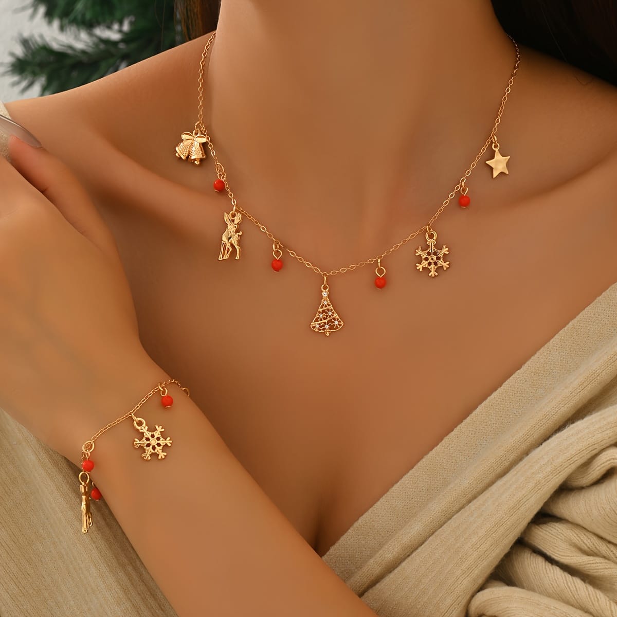 KissICON Golden Christmas Snowflake Deer Necklace