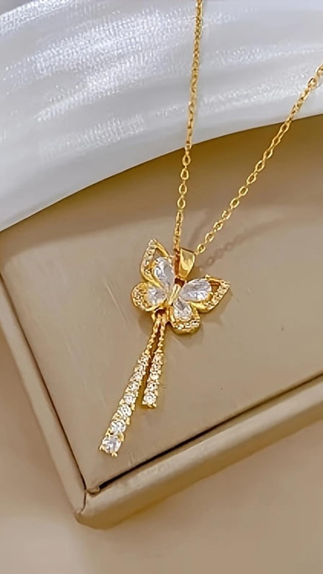 jkthpu-45 Golden KissIcon Sparkling Zirconia Gold Butterfly Necklace - Shine