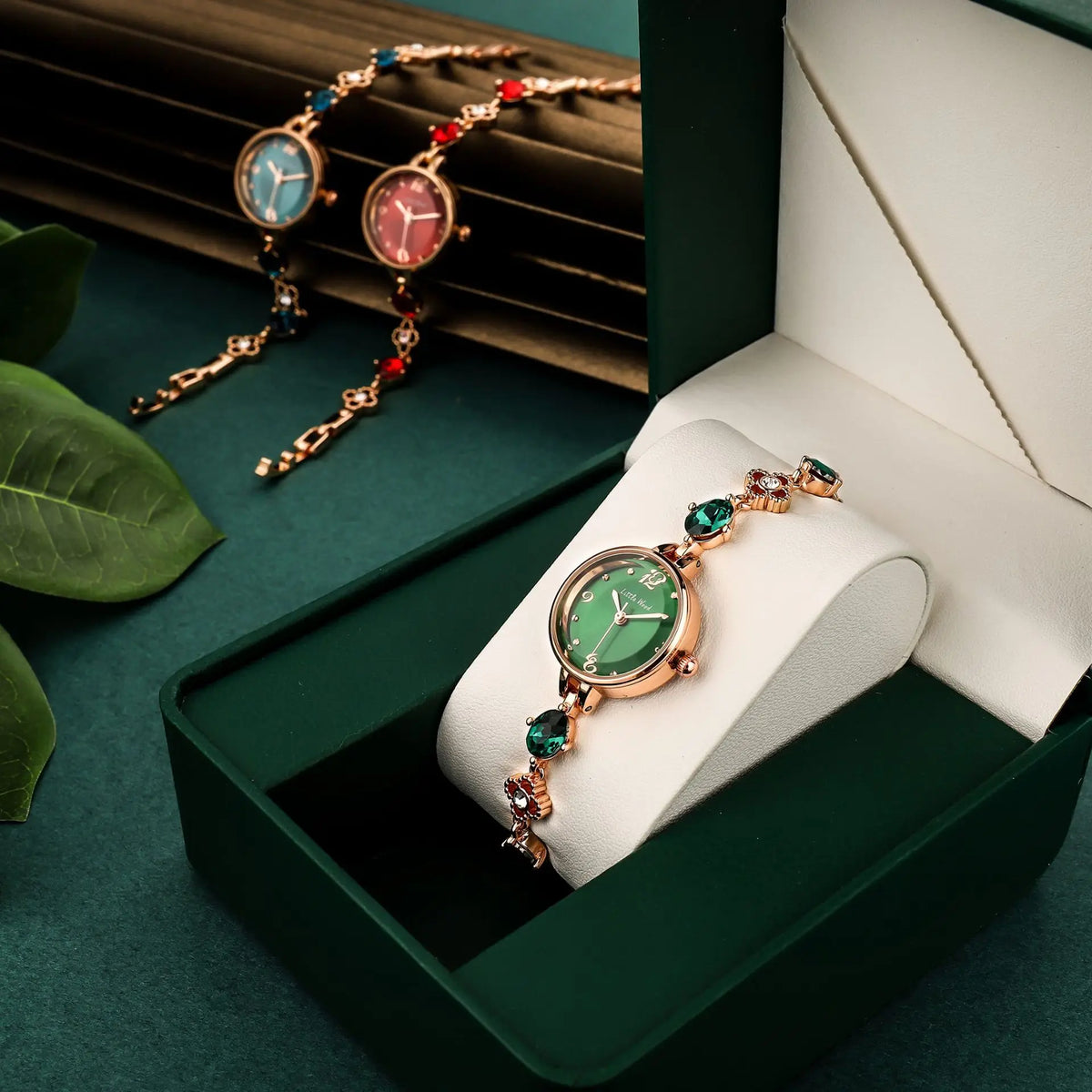 KissICON Green Quartz Bracelet Watch For Women Waterproof Timepiece