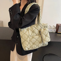 KissICON Handbag – Fall Embroidery Space
