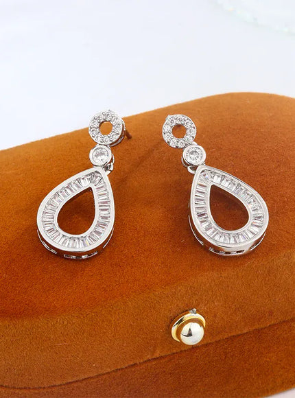 KissICON High Quality 925 Silver Plated Women's Earrings Shiny Zircon Studs Women's Party Jewelry Anniversary Gift