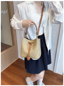 KissICON High-value Lightweight Shoulder Travel Commuter Color Cross-body