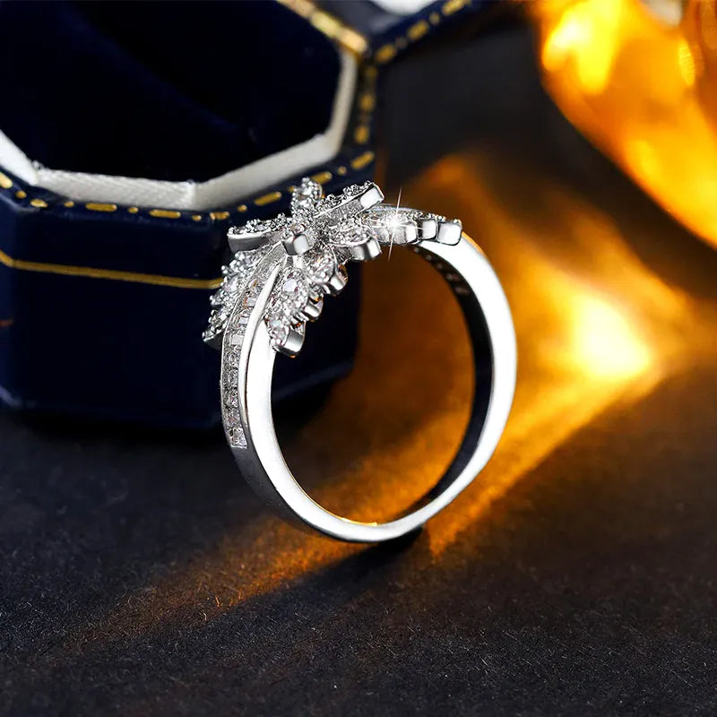 KissICON Hot Stylish Zircon Women's Ring Exquisite 925 Silver Plated Jewelry for Everyday Wear with Jewelry Anniversary Gift Bridal Ring