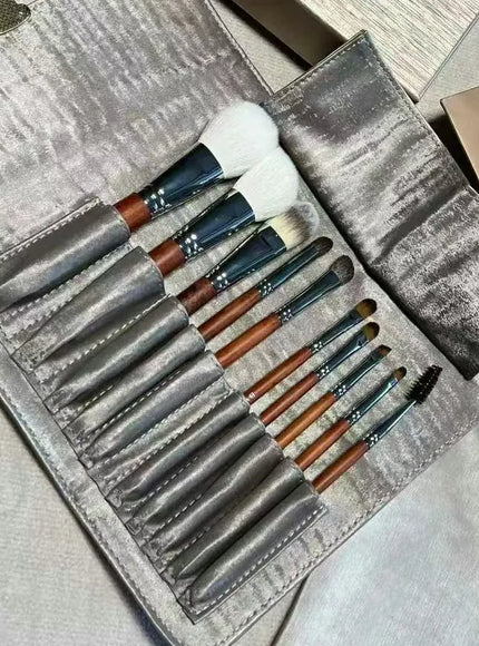 KissICON HZS00302 Luxury Makeup Brush Set With Solid Wood Handle