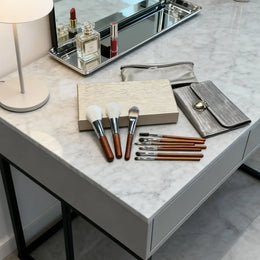 KissICON HZS00302 Luxury Makeup Brush Set With Solid Wood Handle
