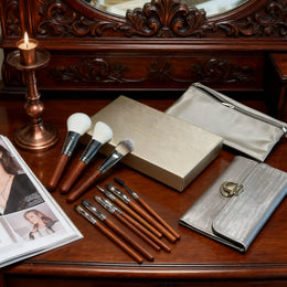 KissICON HZS00302 Luxury Makeup Brush Set With Solid Wood Handle