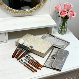 KissICON HZS00302 Luxury Makeup Brush Set With Solid Wood Handle