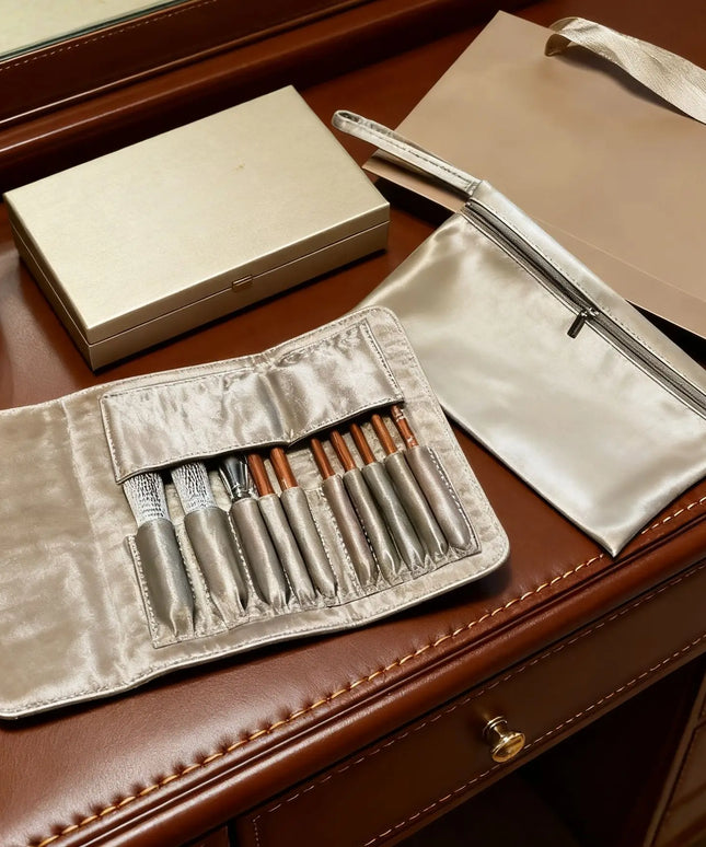 KissICON HZS00302 Luxury Makeup Brush Set With Solid Wood Handle