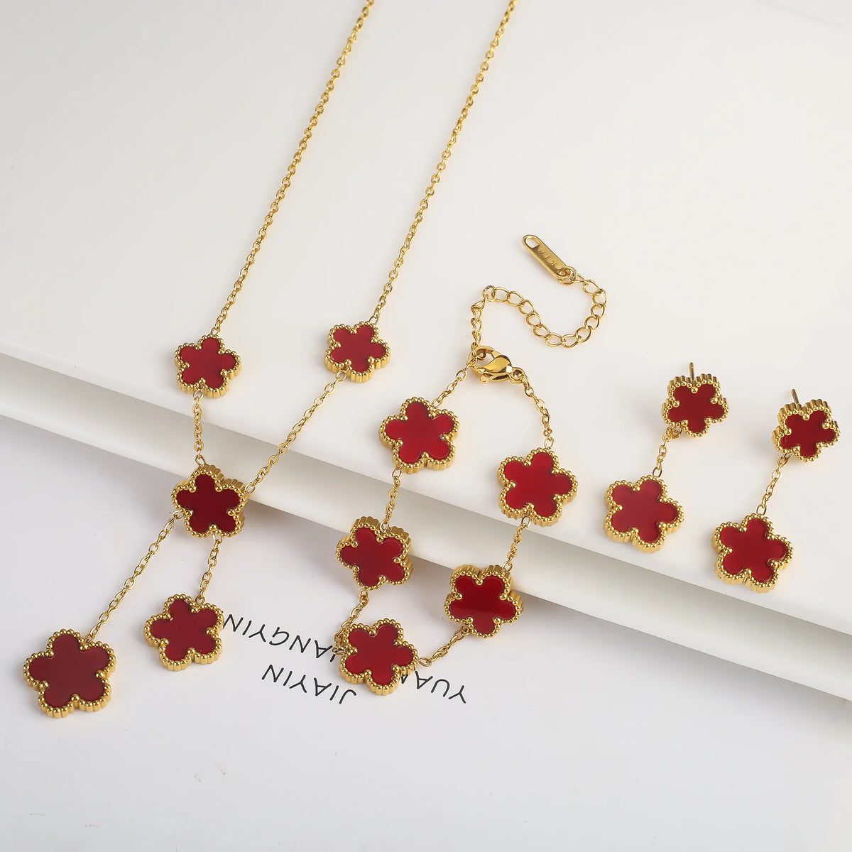 KissICON Jewelry Set 16 3Pcs 18k Gold-Plated Five-Leaf Flower Necklace Earrings Bracelet Jewelry Set For Woman Fashion Party Jewelry Daily Wear Clover