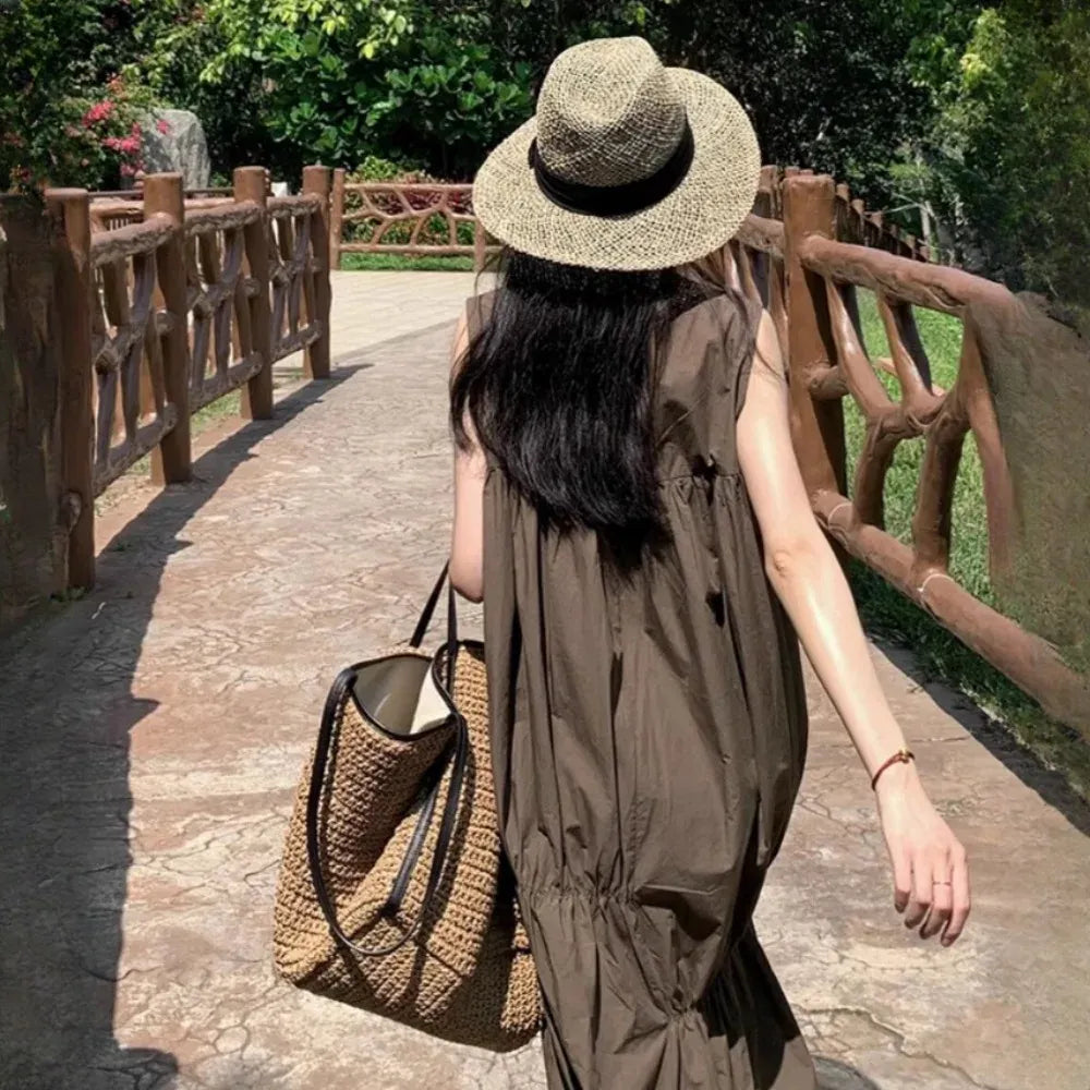 KissICON Khaki Light Straw Tote – Solid Color Woven