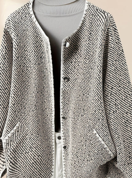 KissICON Khaki / UK 16 Elegant Curve Greywhite Contrast Collar Jacket