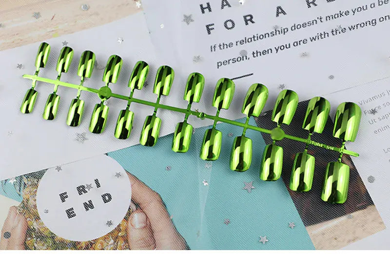 KissICON Kiss Icon 24Pcs Press On Nails - Holographic