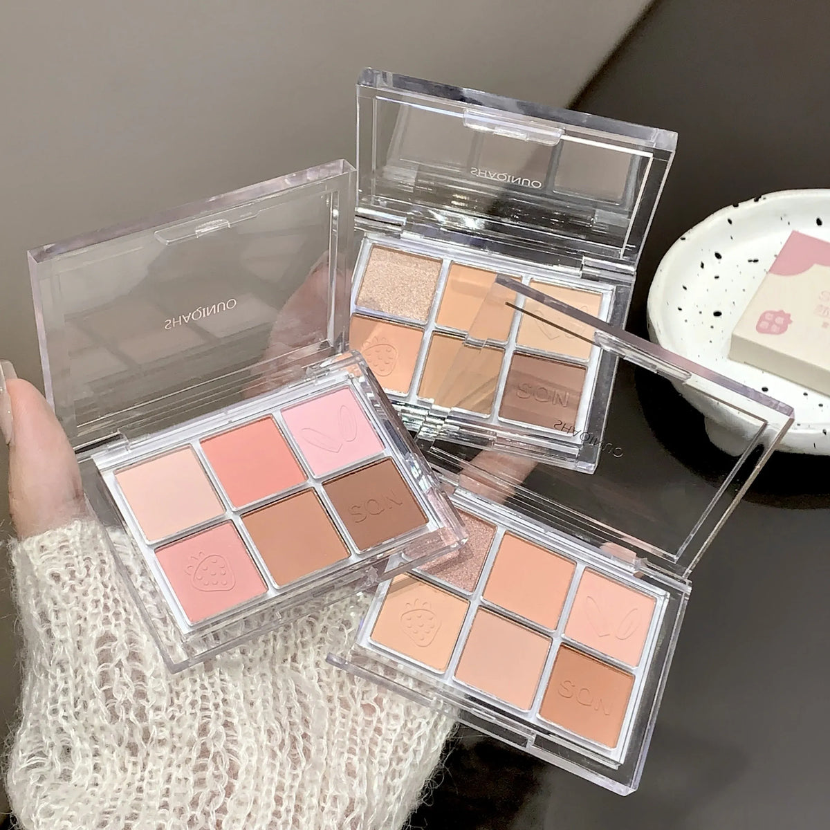 KissICON Kiss Icon SHAQINUO Six Color Eyeshadow Palette -
