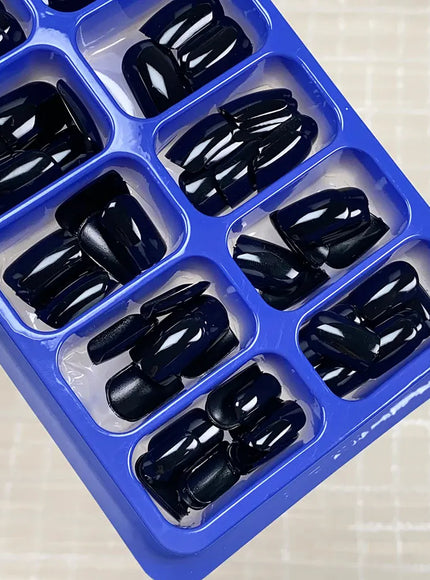 KissICON KissIcon 120Pcs Glossy Black Full Cover Reusable Nails