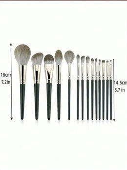 KissICON KissIcon 14-Piece Brush Set With Round Sponge -