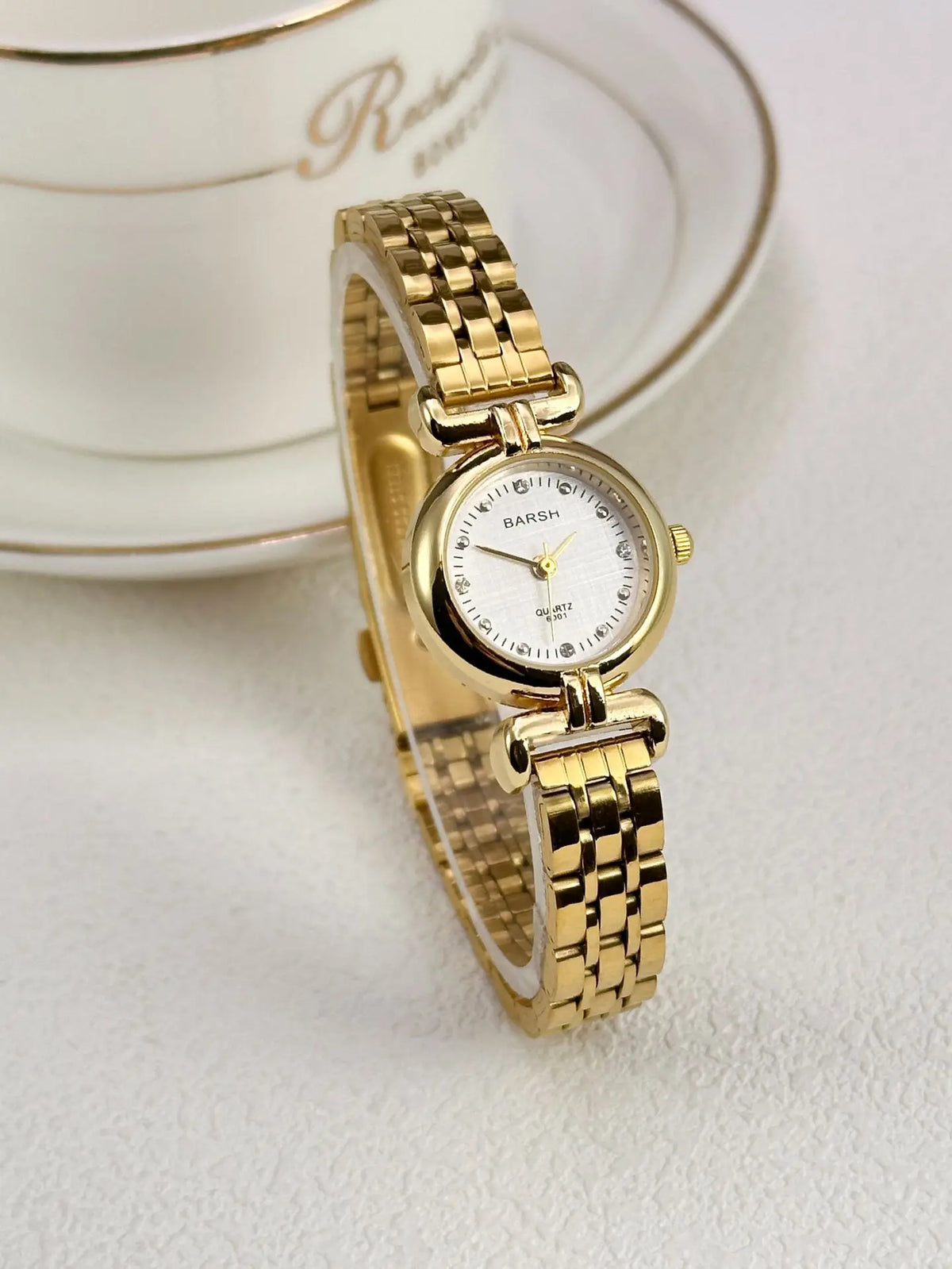 KissICON KissIcon 2025 Women Watch Gold Steel Strap -