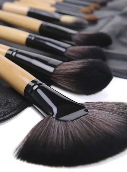 KissICON KissIcon 24 Pcs Makeup Brush Set - Pro